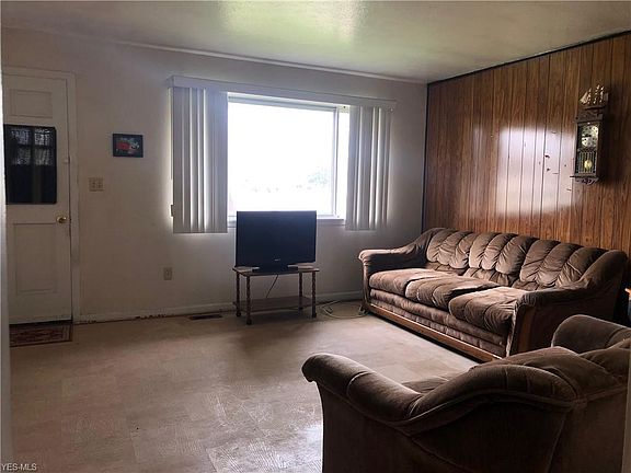 2nd image of 33398 Willowick Dr