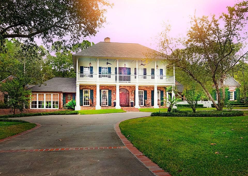1st image of 2 Champions Hill Dr