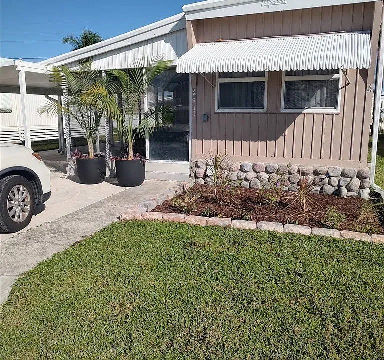 20711 Port Dr