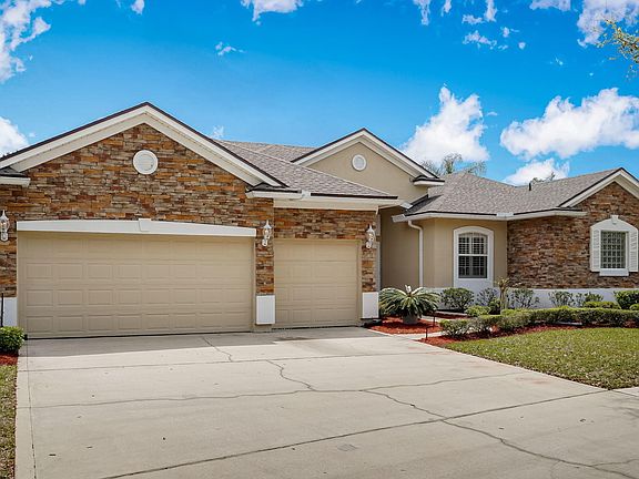 3rd image of 14585 Starbuck Springs Way