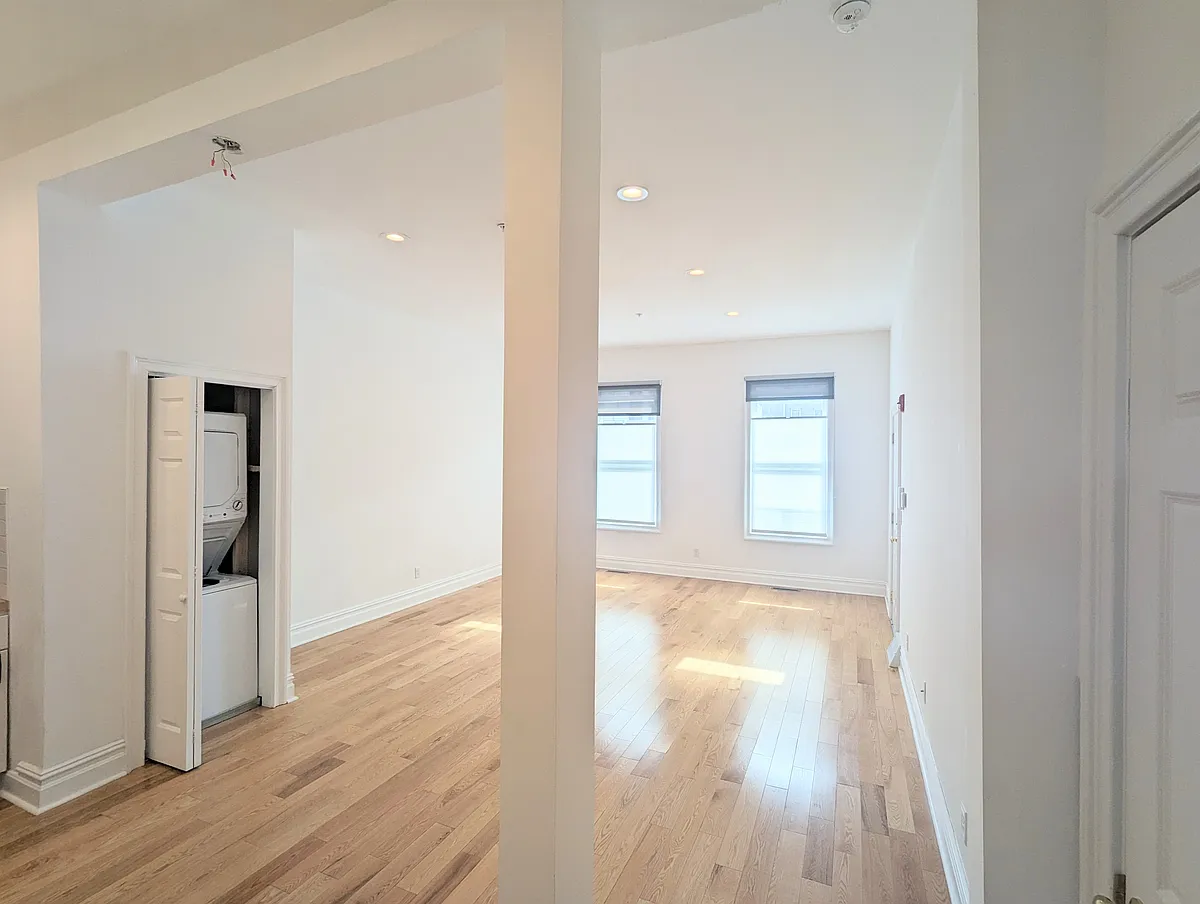 Building Photo - 356 Union St #1