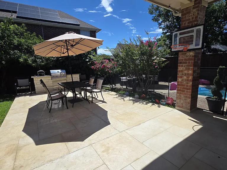 2416 McCarran Dr — Photo 37