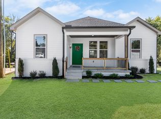 1055 11th St, Old Hickory, TN 37138