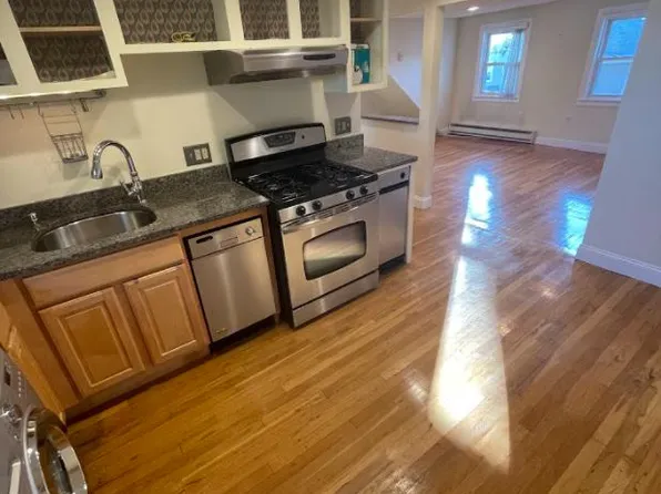 11A Gates Ave #3, Marlborough, MA 01752