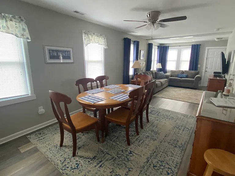 318 Dupont Ave — Photo 6