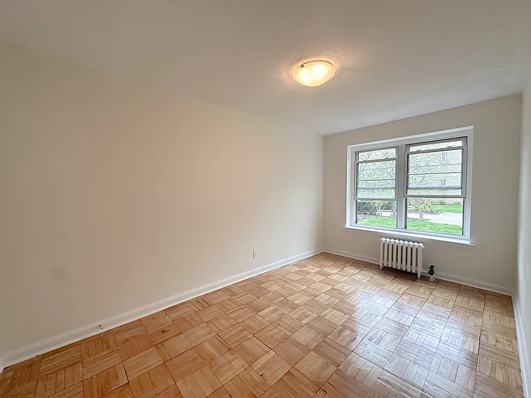 118 Montgomery Ave — Photo 24