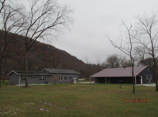 4806 Old C Rd, Boscobel, WI 53805