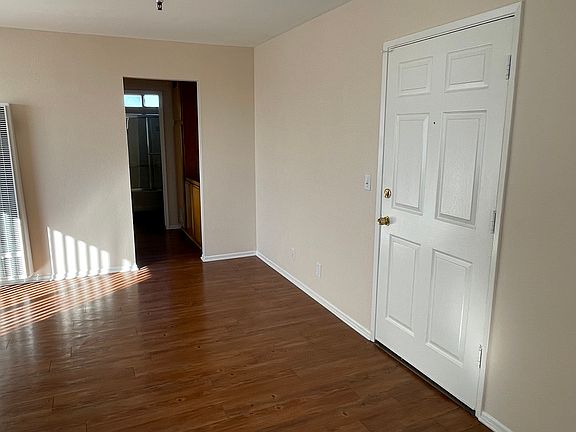 5th image of 4360 W 137th St #10