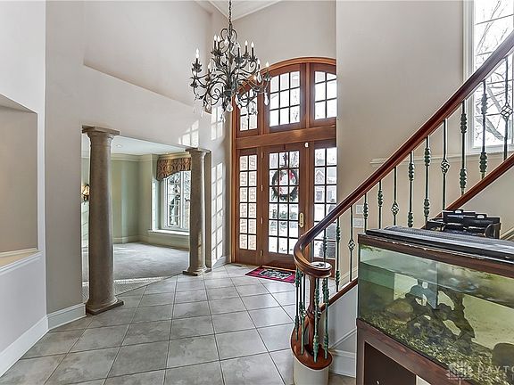 3rd image of 6925 Meeker Woods Dr