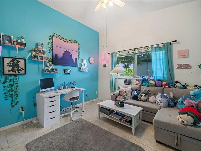 1408 SW 23rd St — Photo 37