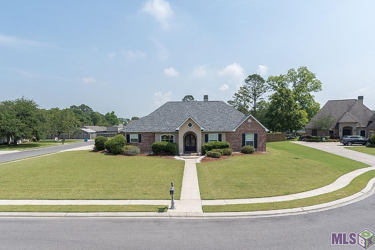 1st image of 2046 Holly Wood Ct