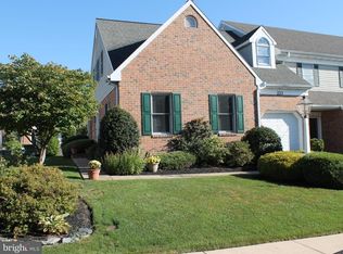 223 Providence Pl, Mountville, PA