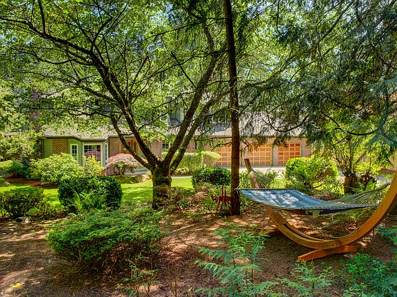 2nd image of 1920 218th Ln SE