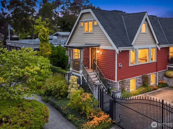 4428 Eastern Avenue N, Seattle, WA 98103