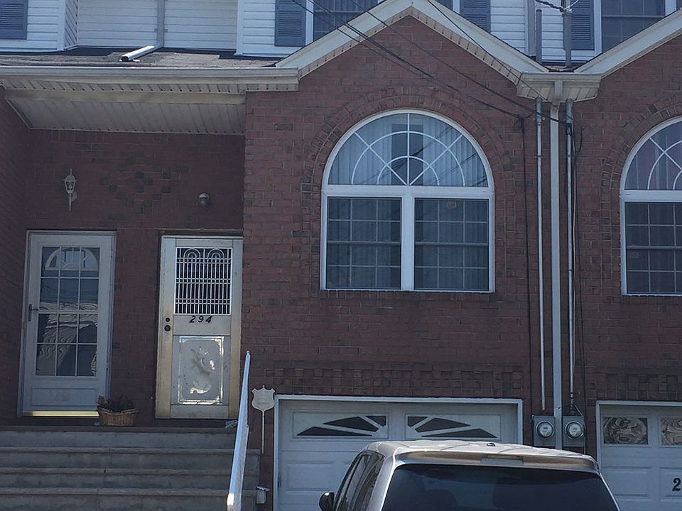 1st image of 294 Hull Ave