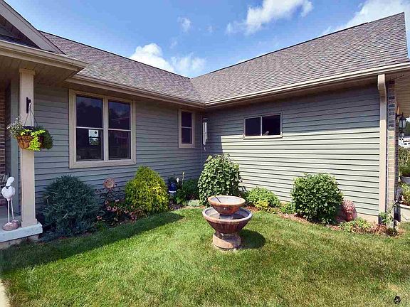 5th image of 63 Braeburn Way
