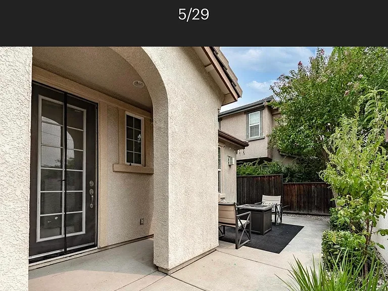 220 Candela Cir — Photo 3