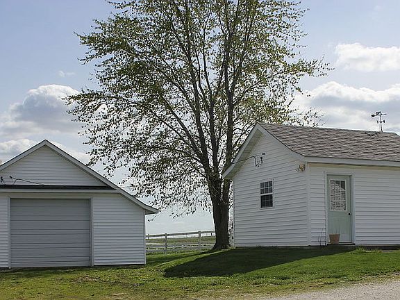 30x 40 and 16x14 Buildings