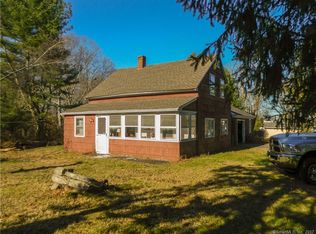 387 Pequot Ave, Groton, CT 06355