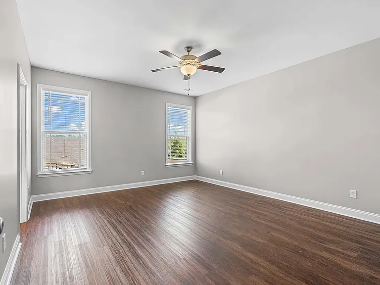 141 Bur Oak Dr — Photo 16