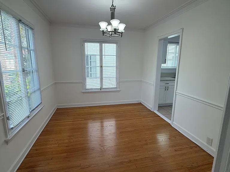 630 S Detroit St #1/2 — Photo 2