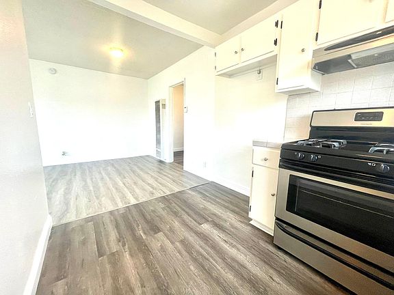 2nd image of 4236 S Grand Ave #6
