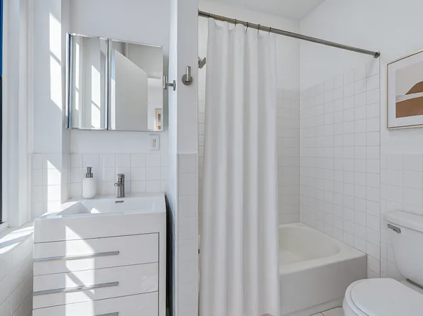 580 Saint Nicholas Avenue image 4 of 4