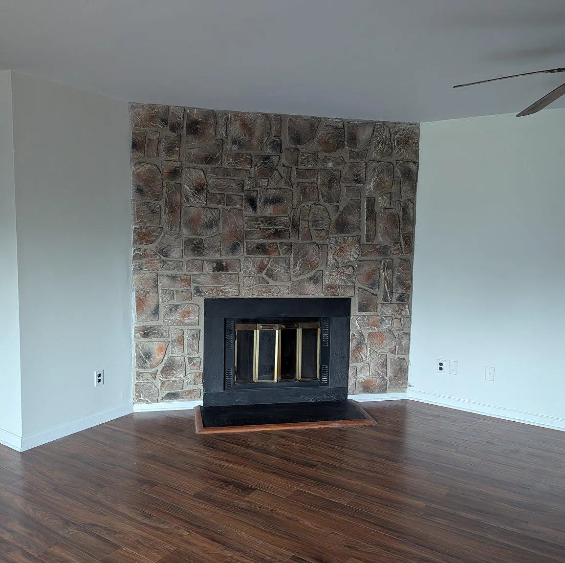 2 bed, 2.0 bath, 1215 sqft, $2,200 — Photo 4
