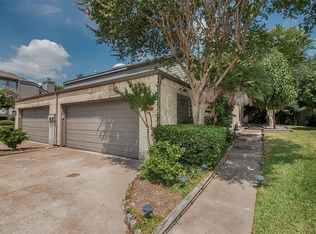 18226 Lakeside Ln, Houston, TX 77058