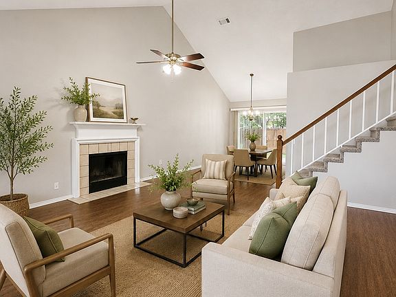 2nd image of 3921 Huckleberry Dr