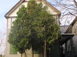 1208 W Wright St, Milwaukee, WI 53206