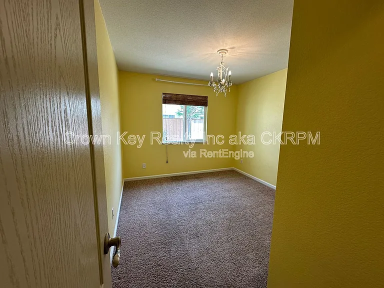 2741 Nostalgia St — Photo 10