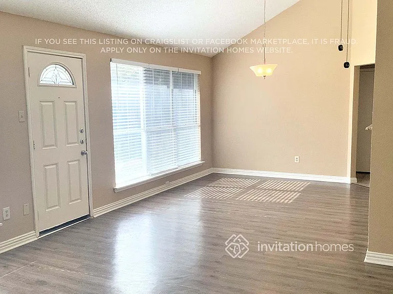 4965 Briar Oaks Ln — Photo 2