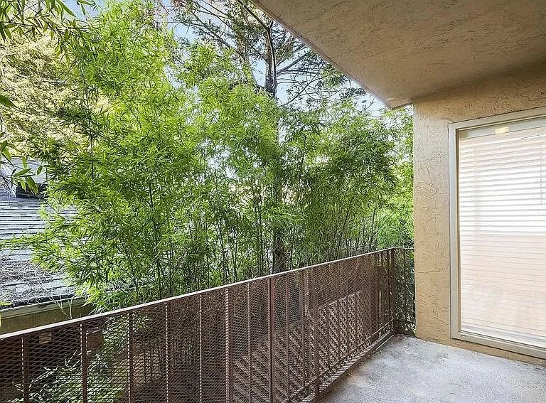 1739 Addison St #5 — Photo 4