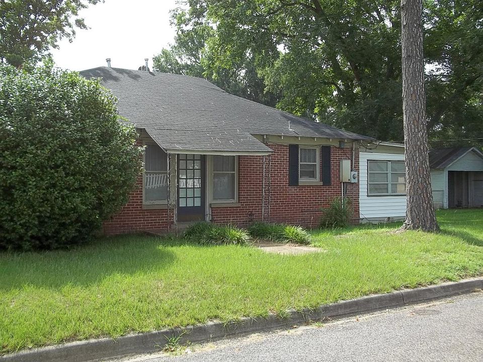 2nd image of 200 Henley Perry Dr
