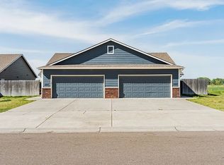 442 S Longbranch Dr #442, Maize, KS 67101