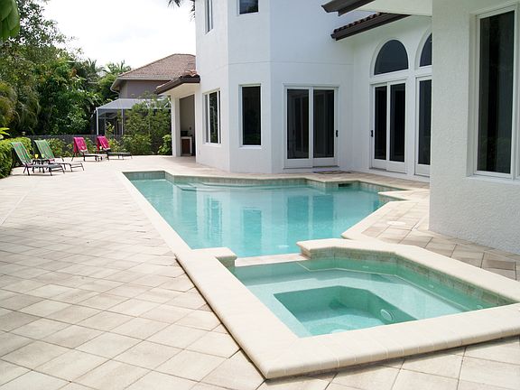 Heated Spa/Pool, Large Deck