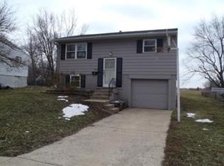 18107 E Shoshone Dr, Independence, MO 64058