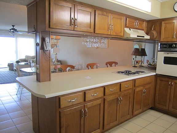 4th image of 3240 S Fletcher Ave APT 559