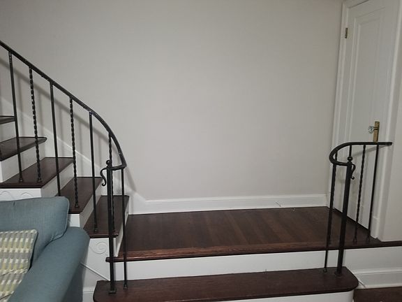 Entry way. Ignore the couch!