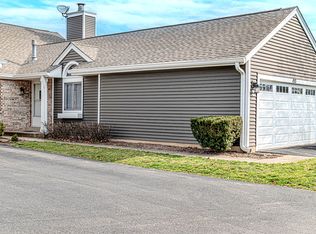 153 E Raleigh Ct, Bloomingdale, IL 60108