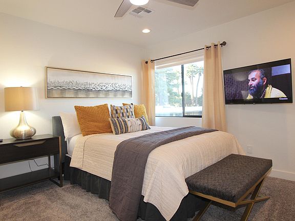 5th image of 316 W Maryland Ave #316