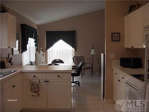 3rd image of 5128 Robino Cir