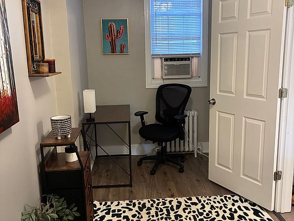 2nd image of 3310 Dubois Pl SE APT 2