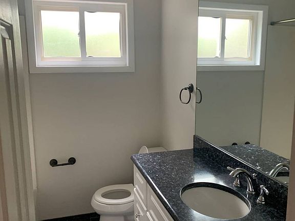 3rd image of 12 The Outlook Ln Floor 2-2-2
