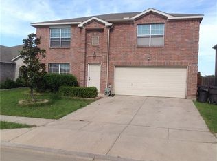 8313 Three Bars Dr, Fort Worth, TX 76179