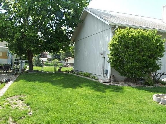 4th image of 3903 Sherwood Dr