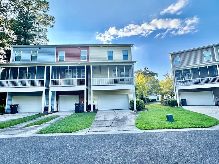 1592 Bluewater Way — Photo 33