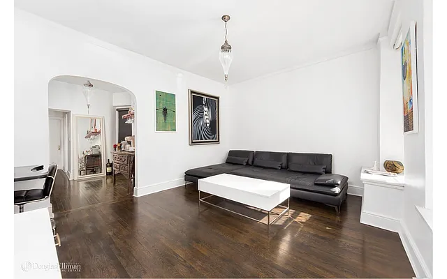 Rented by Douglas Elliman | media 31