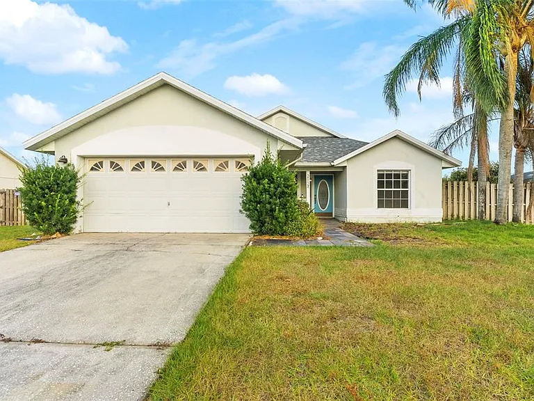 212 Bent Oak Loop — Photo 1